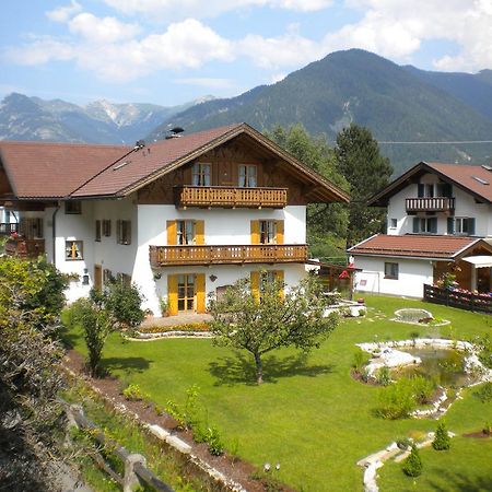 Haus Daheim Apartment Mittenwald Exterior photo